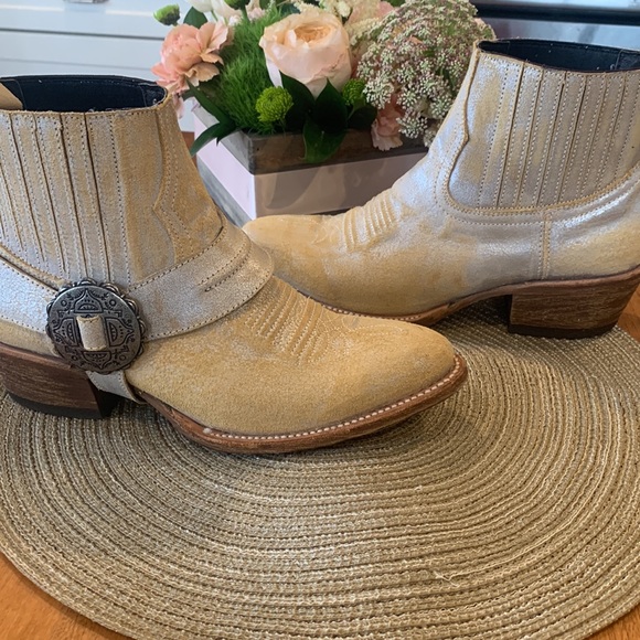 Matisse Judd all leather cowboy bootie size 8 - Picture 9 of 9